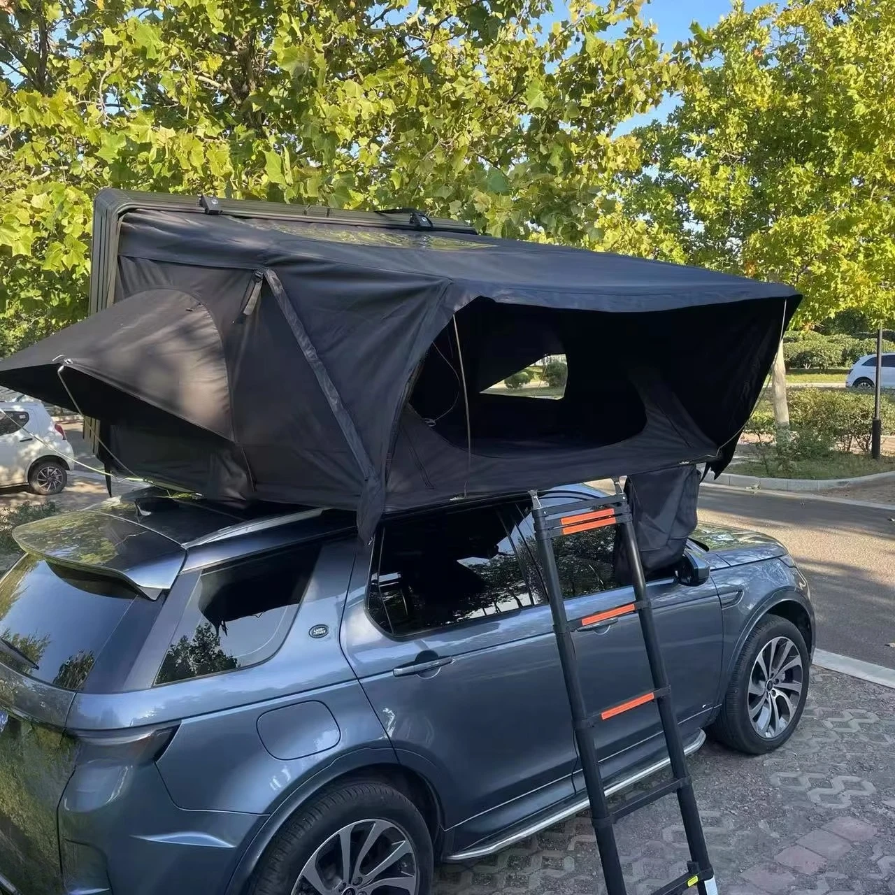 

Quick-Setup Foldable Roof Top Tent - 3-4 Person Outdoor Camping Gear, Reinforced Oxford Fabric