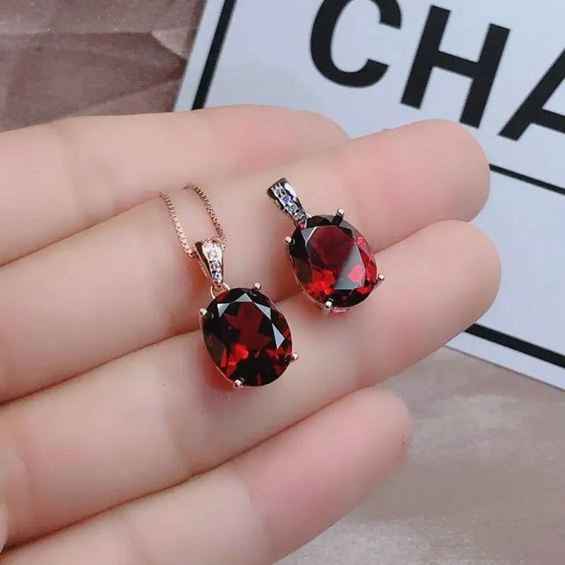 New Garnet Pendant Simple Clavicle Ruby Necklace Girls\' Day Holiday Gift Jewelry Accessories
