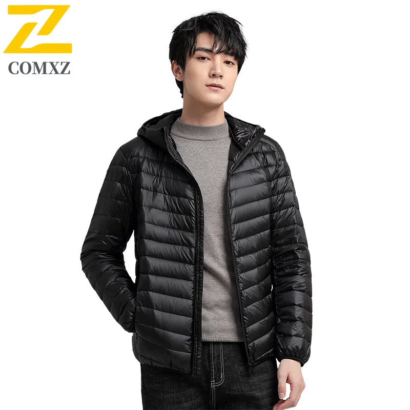 Winter New Puffer Jacket Men 2025 Leisure Hooded Travel Thickening White Duck Down Coat Short Style Versatile Lightweight Parkas
