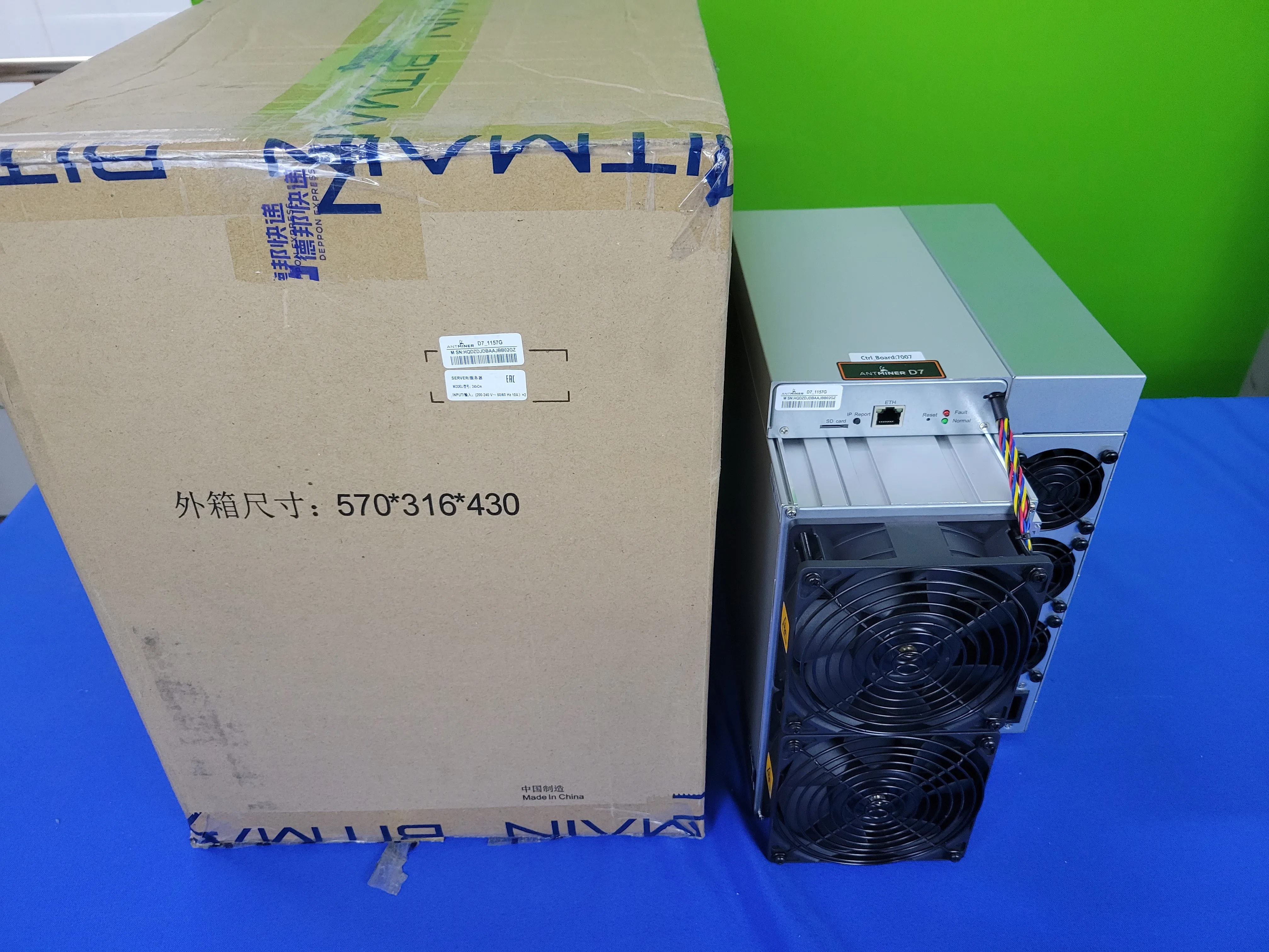 متوفر Antminer D7 - 1157GH/s ، 1234GH/s 3148W جاهز للشحن