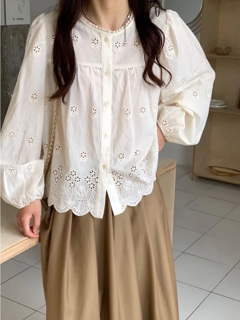 French Style Long Sleeve Embroidered Hollow out Loose Women's Shirt Spring New Vintage Slimming Top round Neck Button Closure