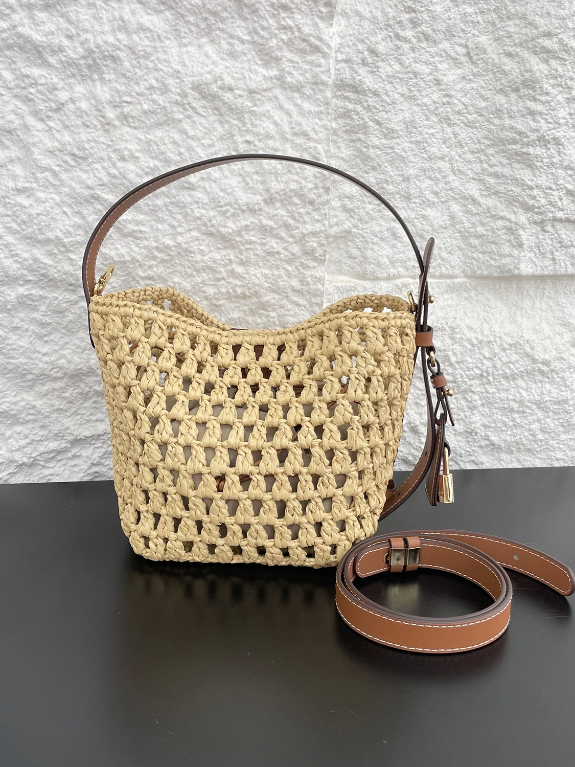 

Faionable Summer Buet Bag Women's Single oulder Slant Cross Handbag Woven Rfia St Top Layer Cowhide Leather Beach Bag