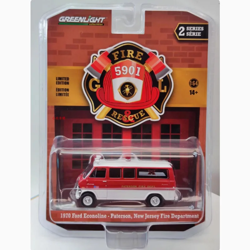 Greenlight Diecast mobil logam campuran, 1:64 1970 Ford Econoline Van Model mobil api merah klasik hadiah dewasa tampilan statis