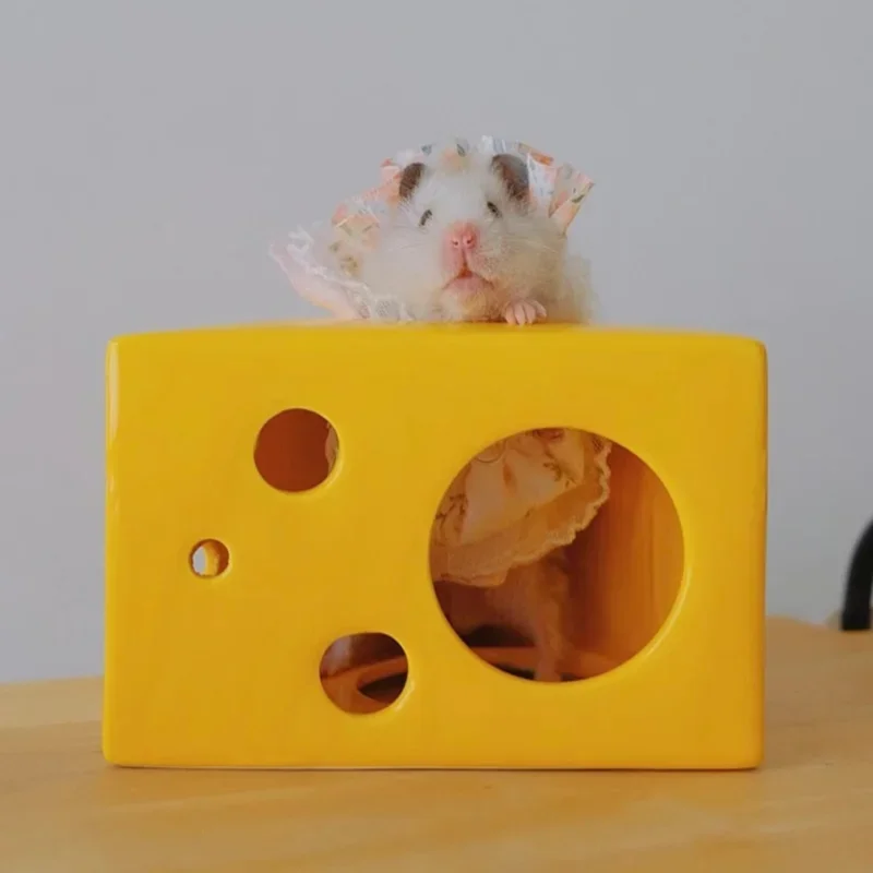 Cheese Shaped Ceramic Hamster Nest Summer Cooling Hamsters House Golden Bear Chipmunk Small Animal Nest Rat Accessories