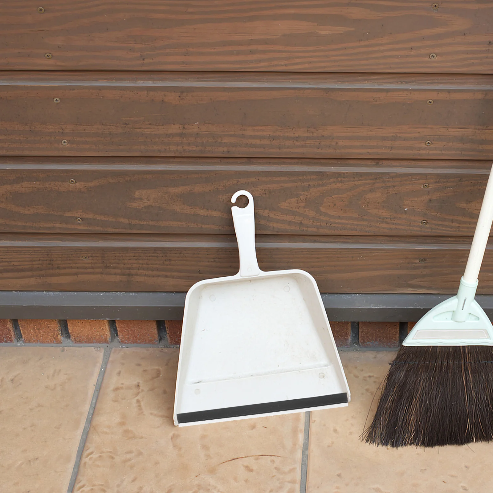 Bande de caoutchouc pour pelle à poussière, 4 pièces, bord du seau à cendres, entrée des déchets, accessoires à pression douce, poêles à Clip de remplacement pour les lèvres