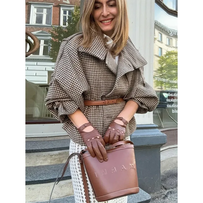 Elegant Lapel Checkered Coat Women Casual Buttons Double Breasted Long Sleeve Coats Female 2025 Autumn British Lady Jacket