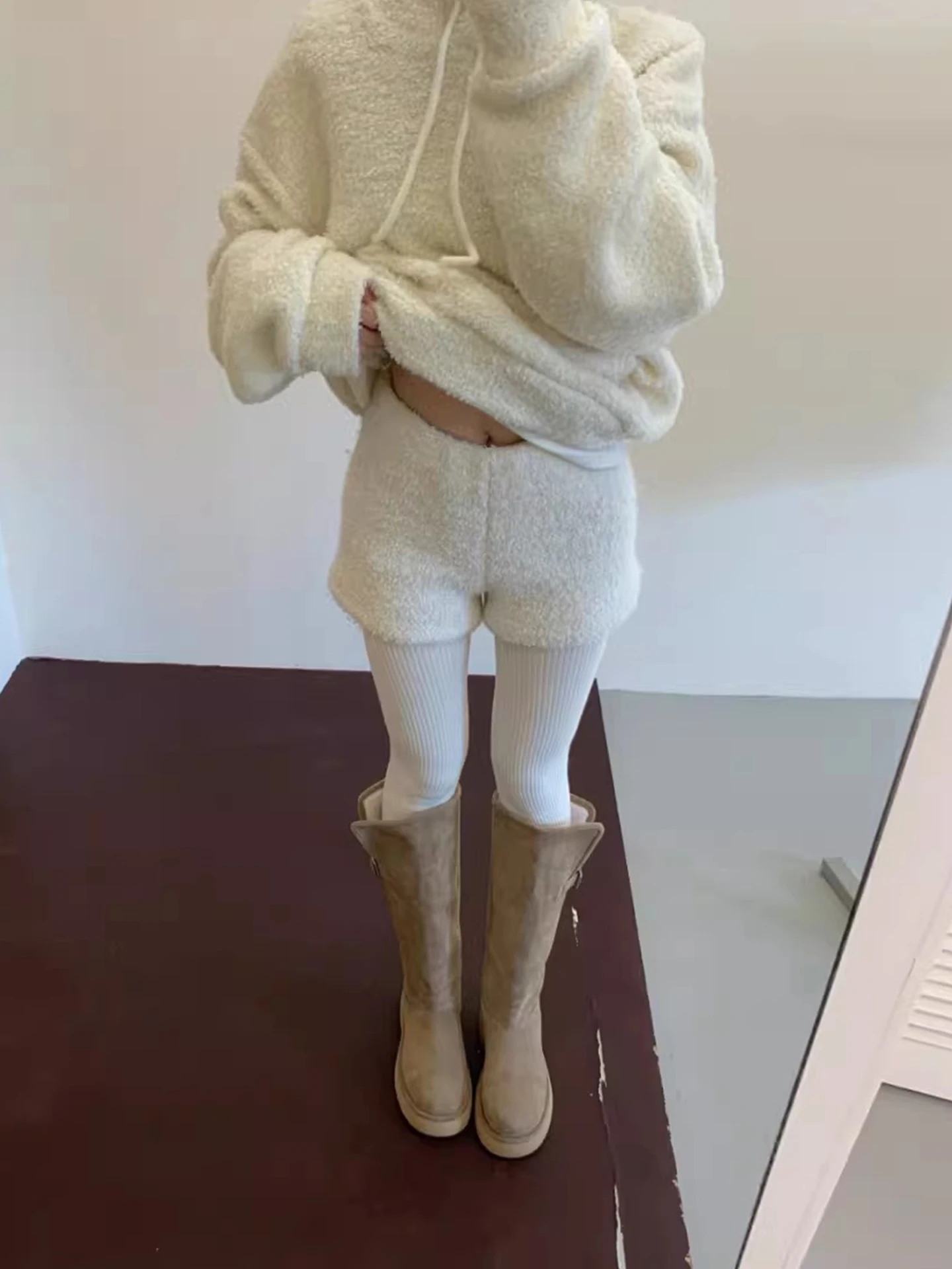 패셔너블한 루즈핏 양털 스웨트셔츠 재킷과 하이웨이스트 팬츠 여성용 가을 겨울 두꺼운 따뜻한 투피스 세트