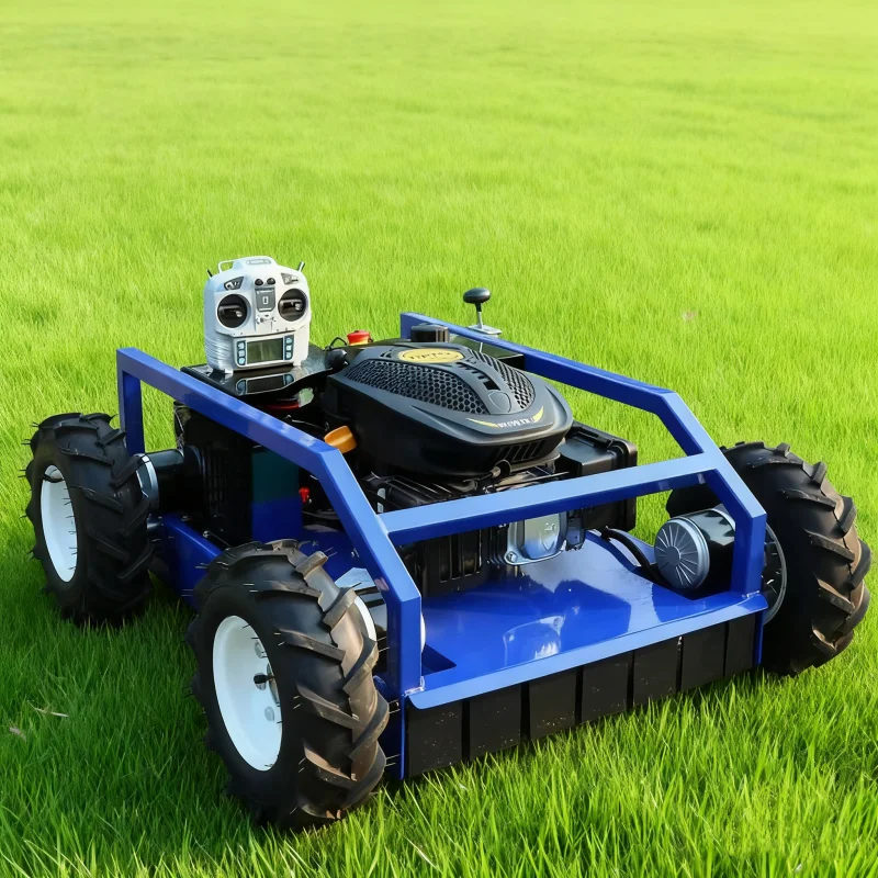 جزازة العشب ذات العجلات التي يتم التحكم فيها عن بعد مع جزازة العشب اللاسلكية بأربعة أشواط مناسبة لمنحدرات العشب والمجال الرياضية. #1