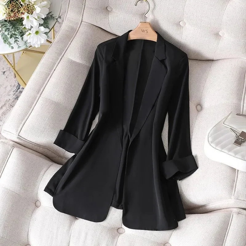 Sunscreen Shirt for Women in the Summer of 2024 Slim Shirt High-end Feeling 9/4 Sleeve Sunscreen Shirt Suit Jacket Slimming Down