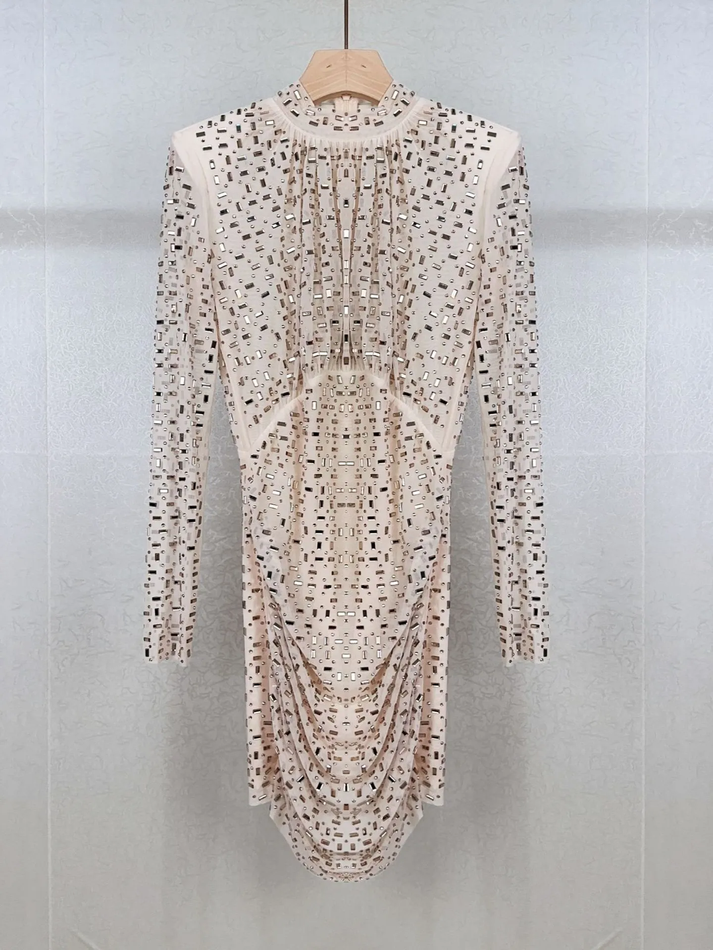 Women Diamond Decoration Dress Mesh Stitching O-Neck Long Sleeve High Waist Pleated Slim Elegant Autumn 2024 Mini Robe