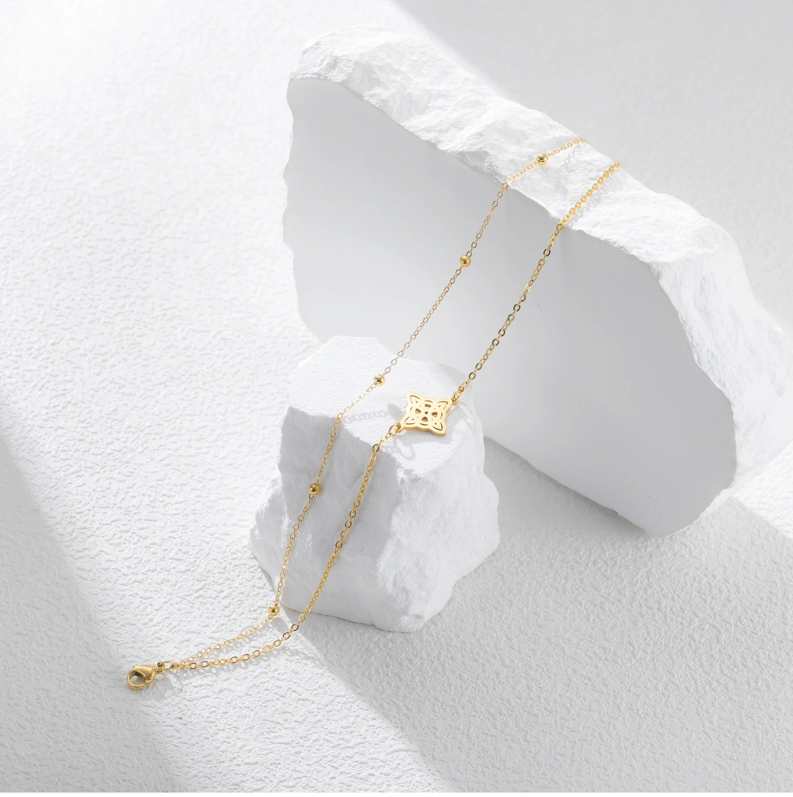 CoolTime Doppelketten-Armbänder mit Hexenknoten für Damen, goldfarben, Schmuck, Schutzsymbol, Geschenk für Liebhaber, 2026 Neuankömmling – Detail 12