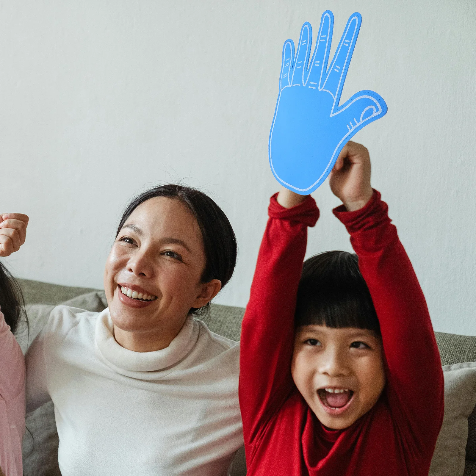 Giant Pink Foam Hand Five Finger Cheerleading Foam Fan Finger for School Celebration Sports Events Games Cheerleading Hand Prop