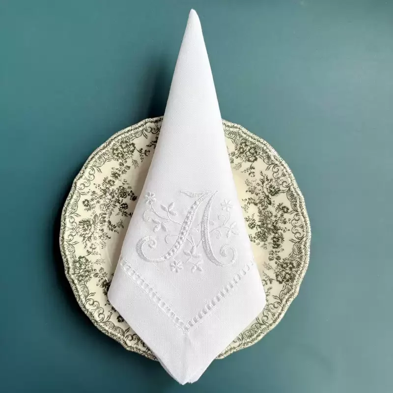 Letter Napkin Monogram Embroid - đánh giá và giá Monogrammed Handkerchief