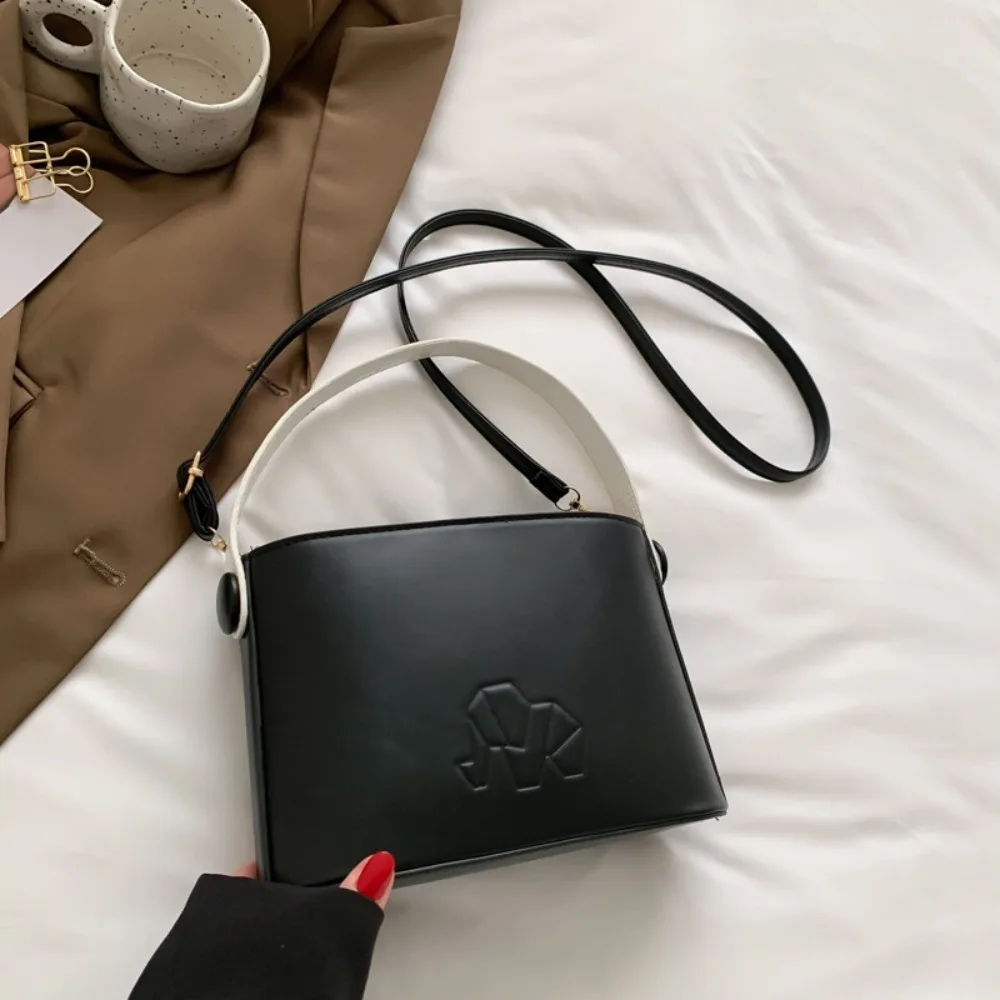 

PU Leather Vintage Crossbody Bucket Bag Commuting Elegant Single Shoulder Bag Adjustable Shoulder Strap Korean Style