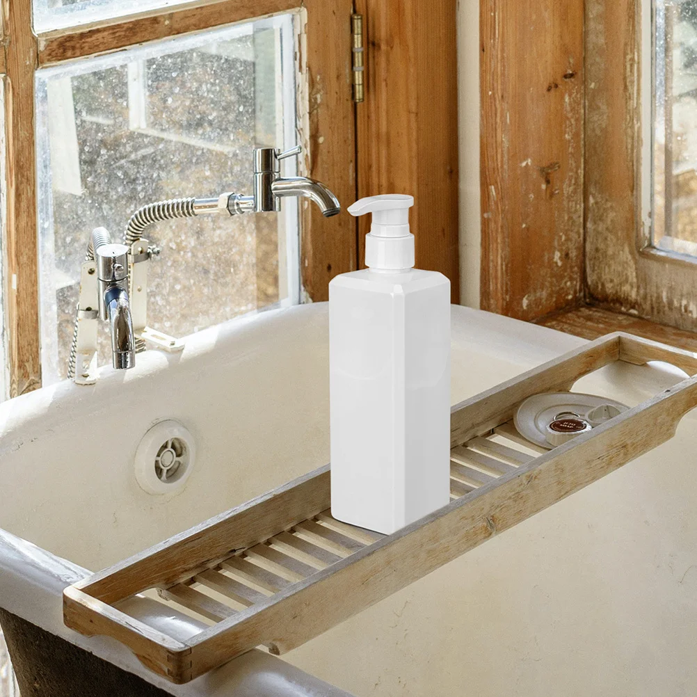 

2Pcs Plastic Bottle for Lotion Shampoo Shower Gel Refillable Press Pump Subpackaging Container Lightweight Compact Travel Bottle