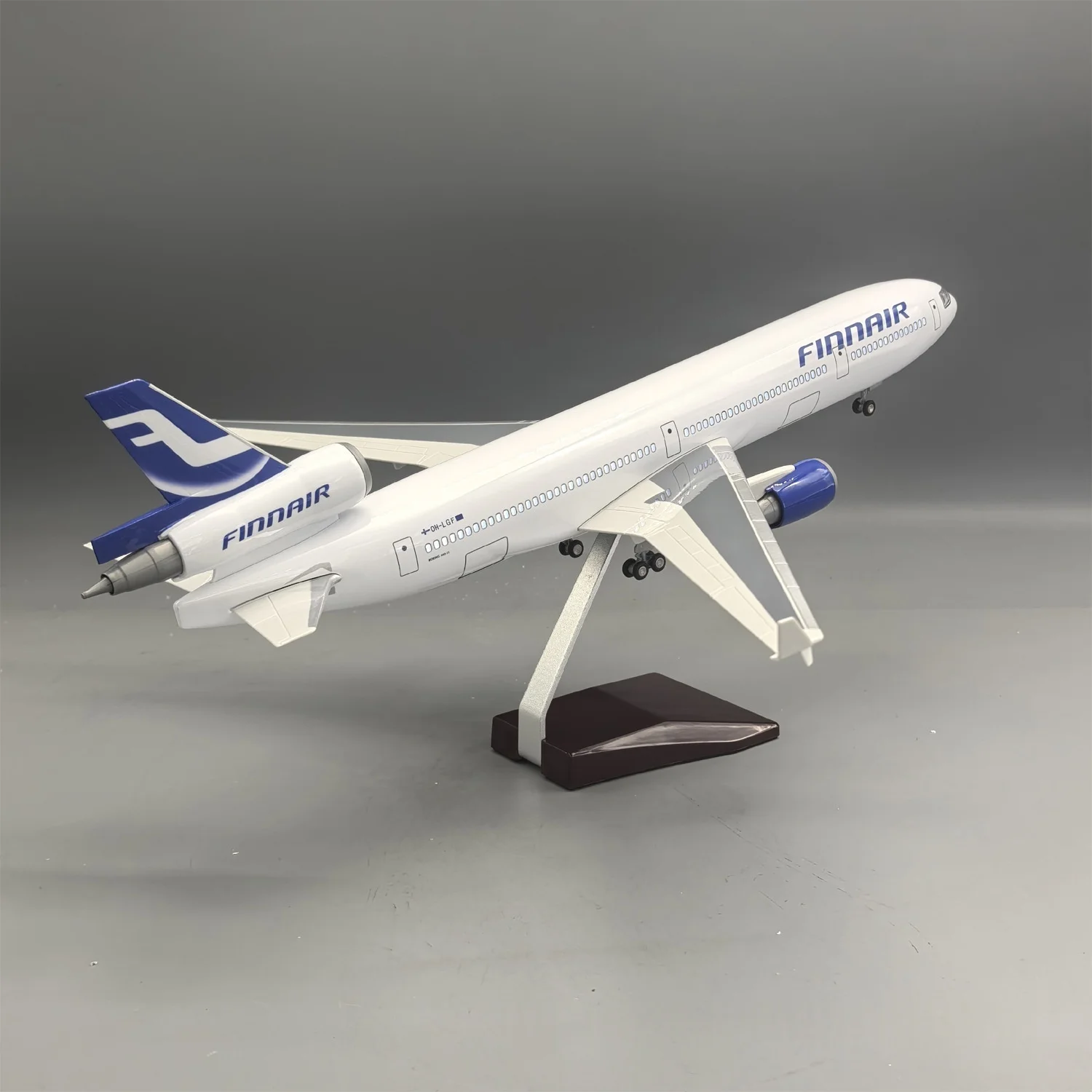 

Finnair MD-11 Airplane Models 47cm Scale Aircraft with Landing Gear Wheels Light(Touch or Sound Control) Souvenir Plane Toy Gift