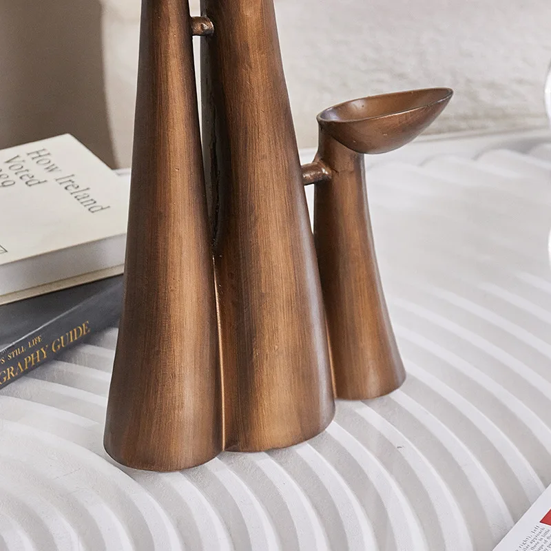 حامل شموع معدني برونزي صيني جديد لتزيين غرفة المعيشة وغرفة النوم ومكتب مبيعات الغرفة النموذجية