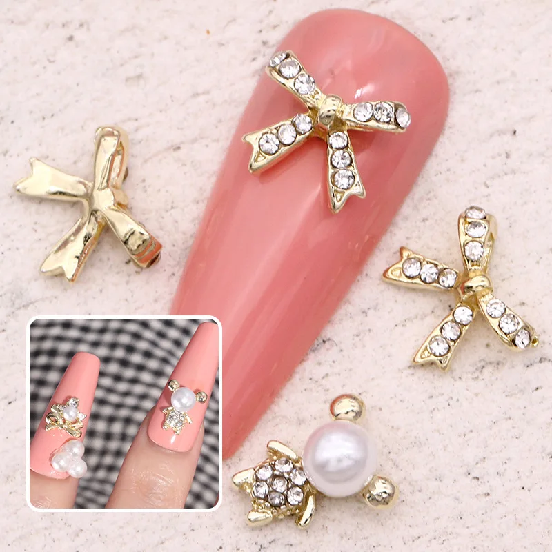 10 pz 3D Lega di Lusso Zircone Unghie artistiche Strass Perla Coniglio/orso/Bowknot Diamante Unghie Decorazioni Gioielli FAI DA TE Manicure Acces