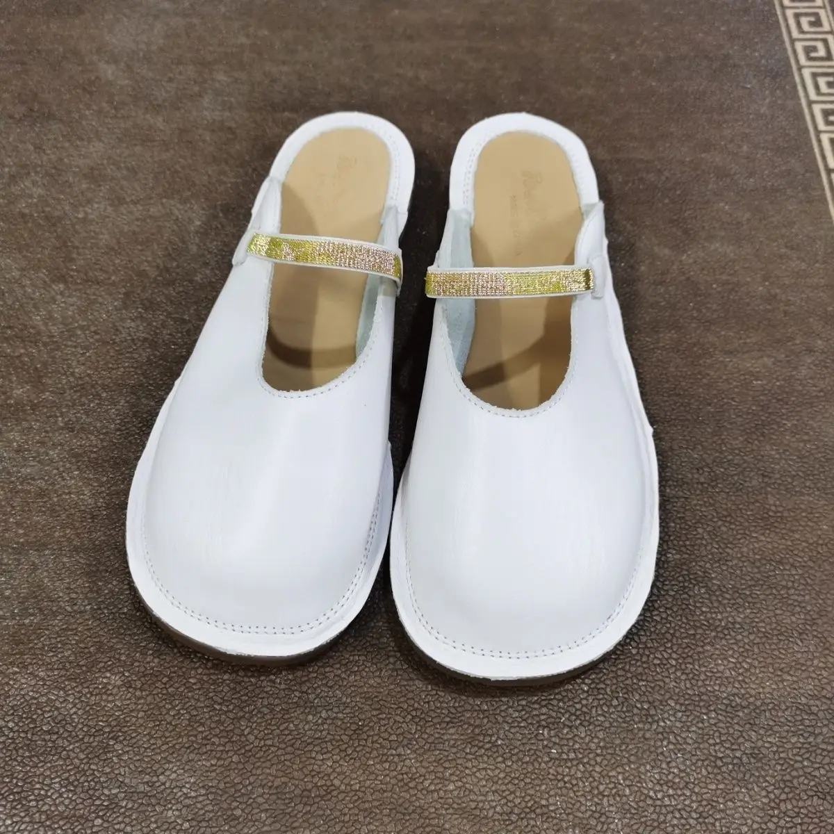 Women's Genuine Cow Leather Wide Toe New Mule Slippers Shoes Lightweight Soft Sole Comfortable White Mary Jane Muller Slippers - view 3