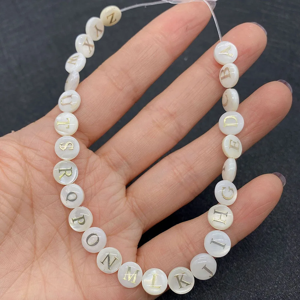 Image 4: Perle de l'alphabet coquillage d'eau douce, 26 lettres anglaises, nacre blanche, bijoux exécutifs, bracelet à faire soi-même, accessoires pendentif, 10 pièces