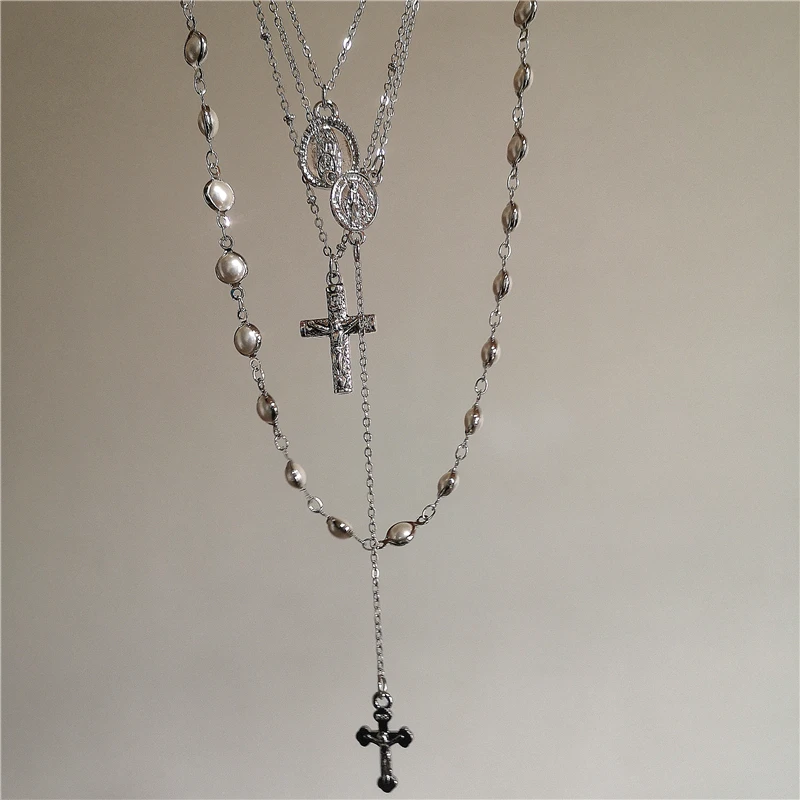 4-teiliges Set 2026 Trendige Strass-Kreuz-Perlen Mehrschichtige Ketten-Choker-Halskette für Frauen Charm Hip-Hop Party Körperschmuck Geschenke