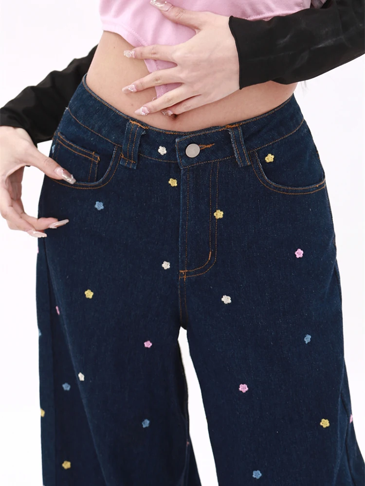 WCFCX STUDIO Jeans mit Blumenstickerei, amerikanische Retro-Jeans, gerade Denim-Hose, lockere, vielseitige Damenhose mit hoher Taille und weitem Bein