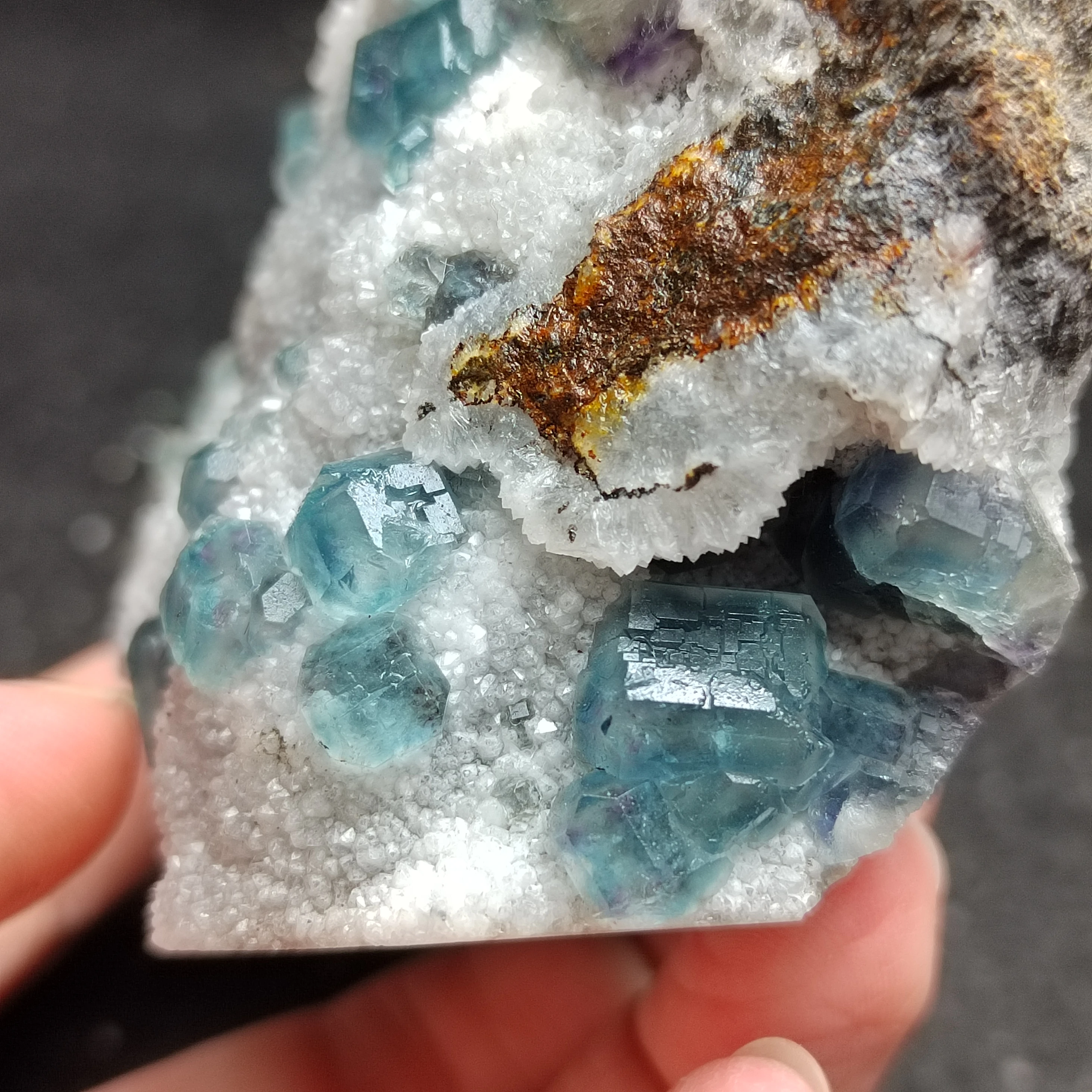 262.6g100 % natürliche rare blau-grün fluorit cluster mineral kristall probe stein und kristall healing kristall haus dekoration