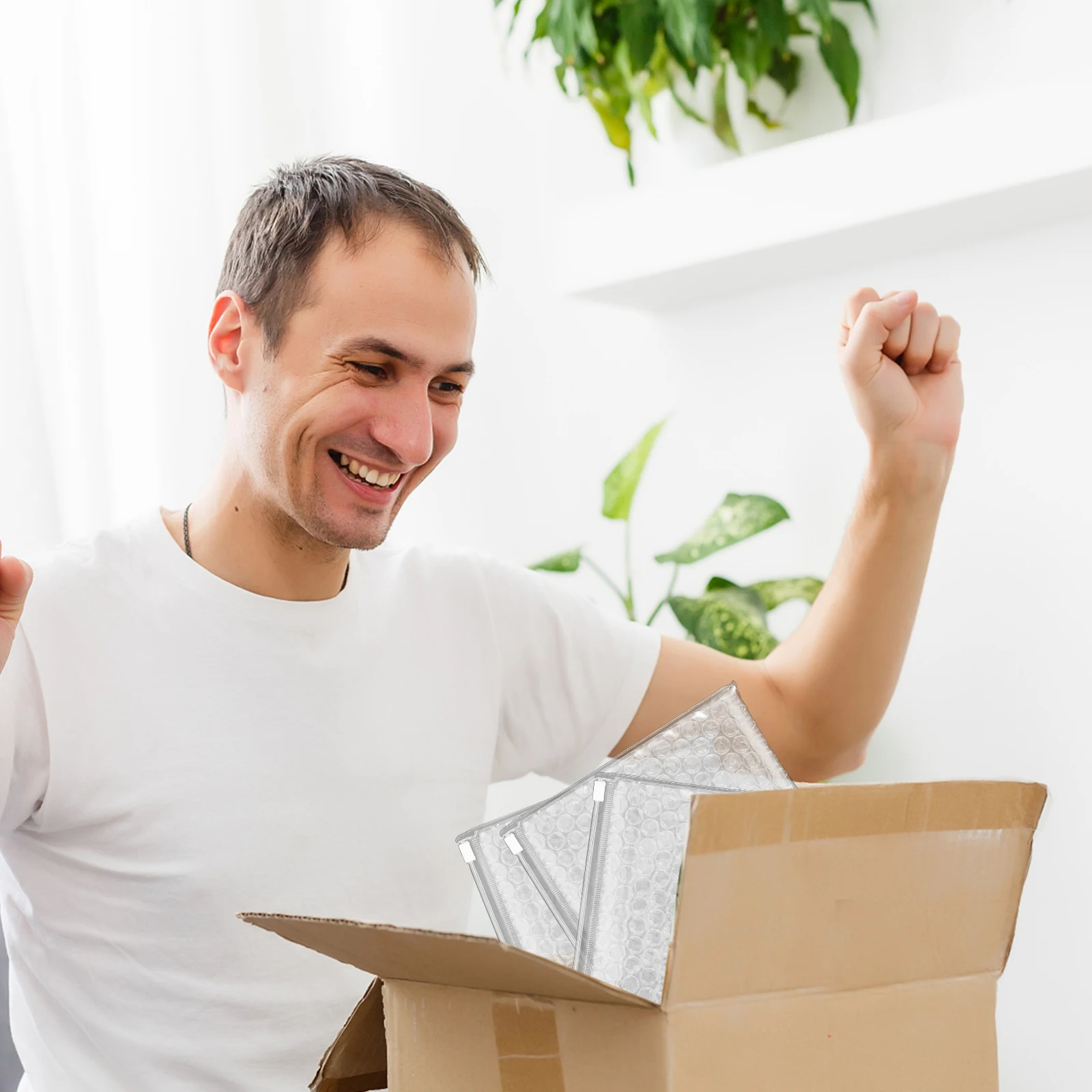 10pcs Self Sealing Transparent Packaging Pouches Jewelry Mailer PVC Sleeve Moving Packing