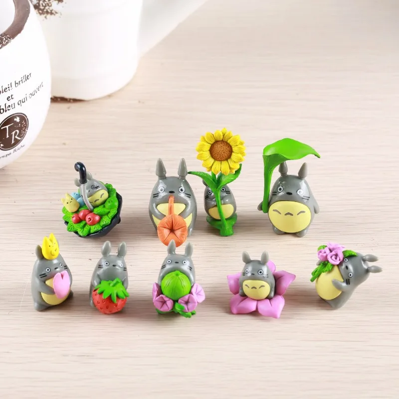 My Neighbor Totoro PVC Plastic Cake Topper Figurine Decorative Cake Ornament Mini Figure for Birthday Party Cake Desktop Gift