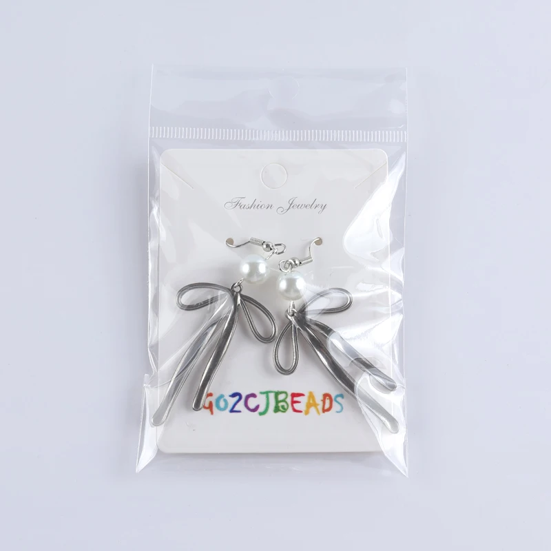 أقراط لؤلؤية إبداعية جديدة متعددة الأشكال لعام 2025 مناسبة لهدايا حفلات أعياد الميلاد اليومية