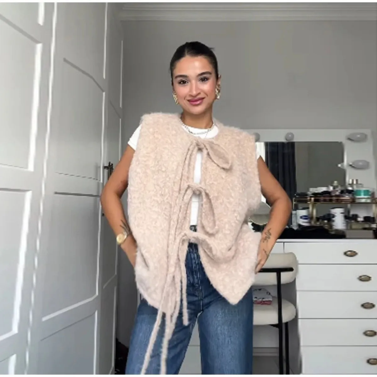 

Temperament and Casual Women's Vest Coat Brushed Woolen Vest Simple and Versatile Clothing Combination New Style of Vest Jacket