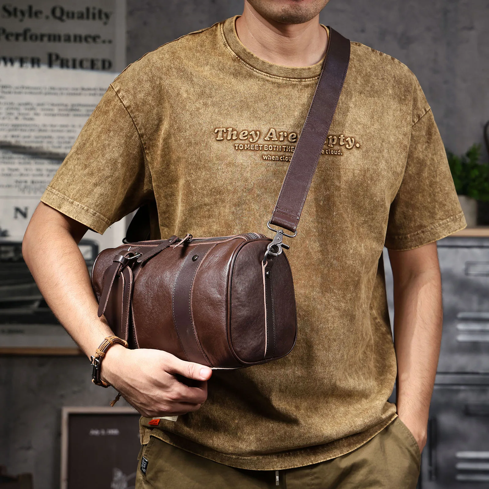 Echte Leder-Umhängetasche für Herren, einfache Rindsledertasche, hochwertiges, pflanzlich gegerbtes Leder, modischer Casual-Stil. – Detail 6