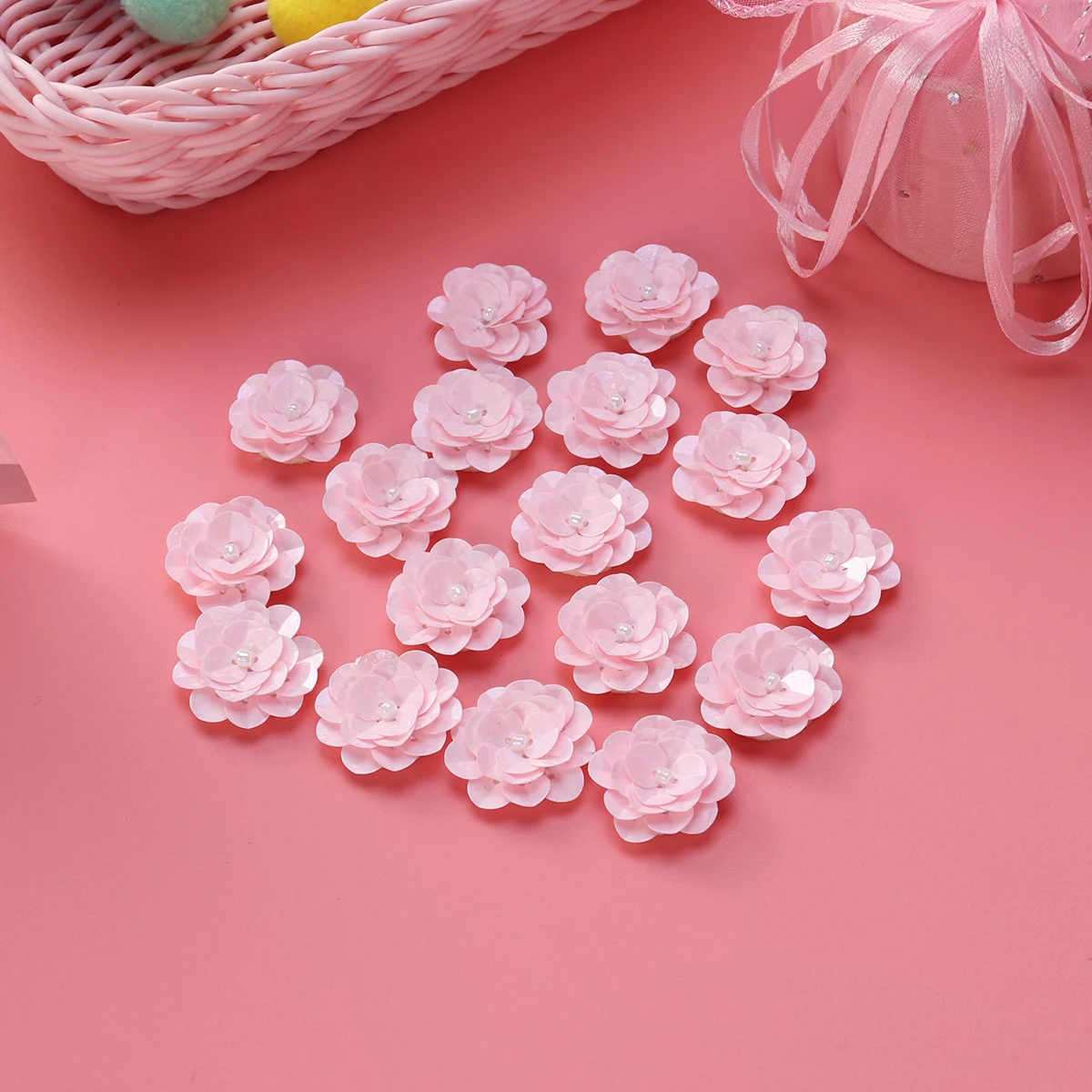 

18pcs Sequins Flowers for Embellishment Crafts Making Beaded Garment Accessories Loose Sequins Decorations Festivals