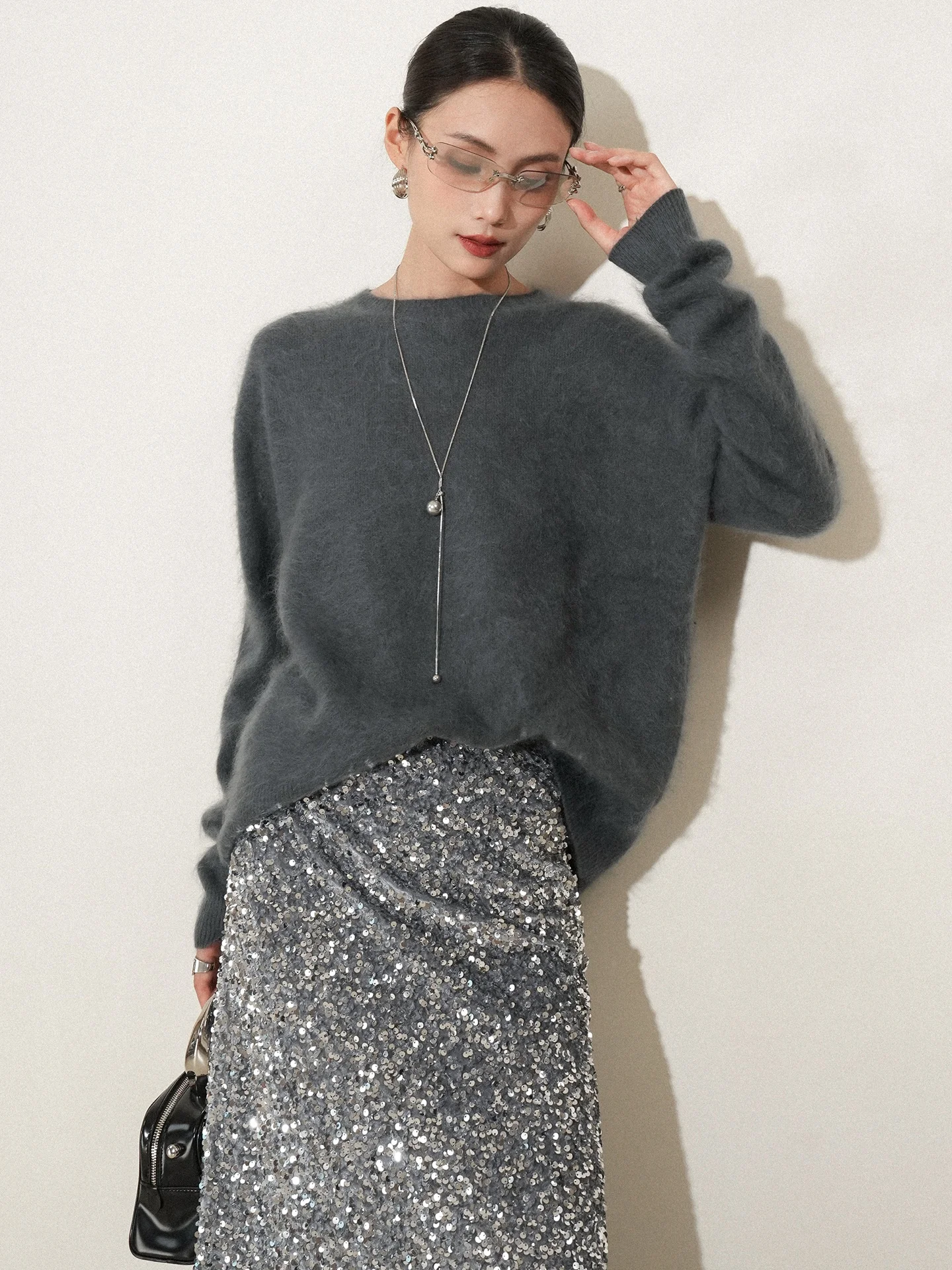 

QCEO Premium Knitted Wool Camere Sweater Women's Fall Winter Warm Fce Loose Fit Commute Sle Color Top