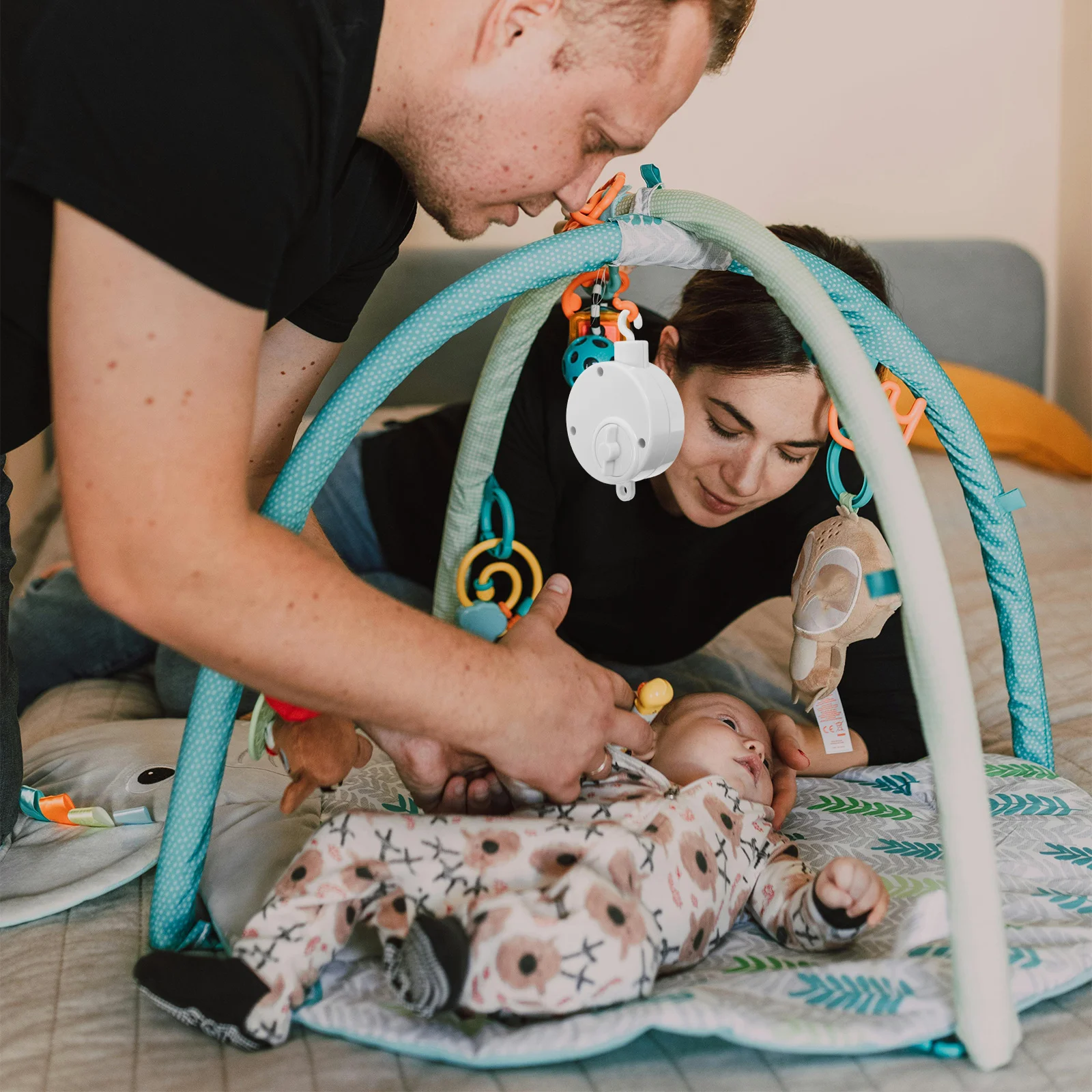 Cama sino bebê pendurado musical móvel material seguro berço carrinho uso desenvolvimento sensorial vários modos de luz música berço