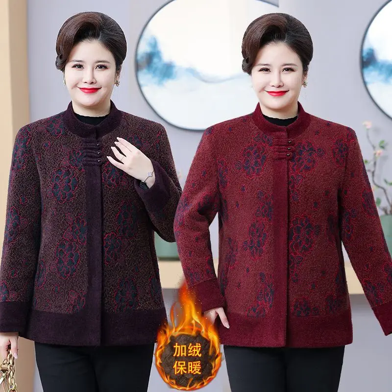 

2025 New Women Mom's Clothes Cotton Padded Jacket Winter Short Loose Cotton Coat Korean Women Parkas Coat Solid Outwear TS467