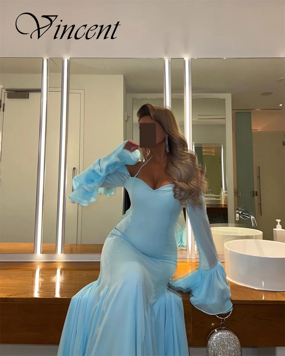 カスタマイズされたシンプルなブルーシフォンイブニングドレス気質セレブドレスオフショルダーストラップレス特別な日のドレス