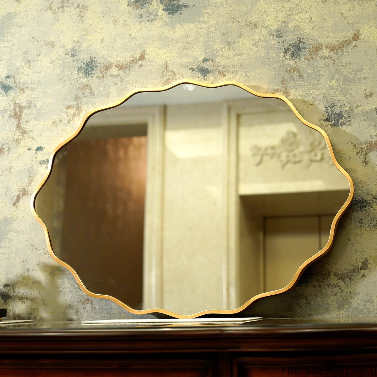 

Custom Irregular Wall Mounted Bathroom Mirror Modern Commercial Vanity Mirror For Home Hotel Decoration