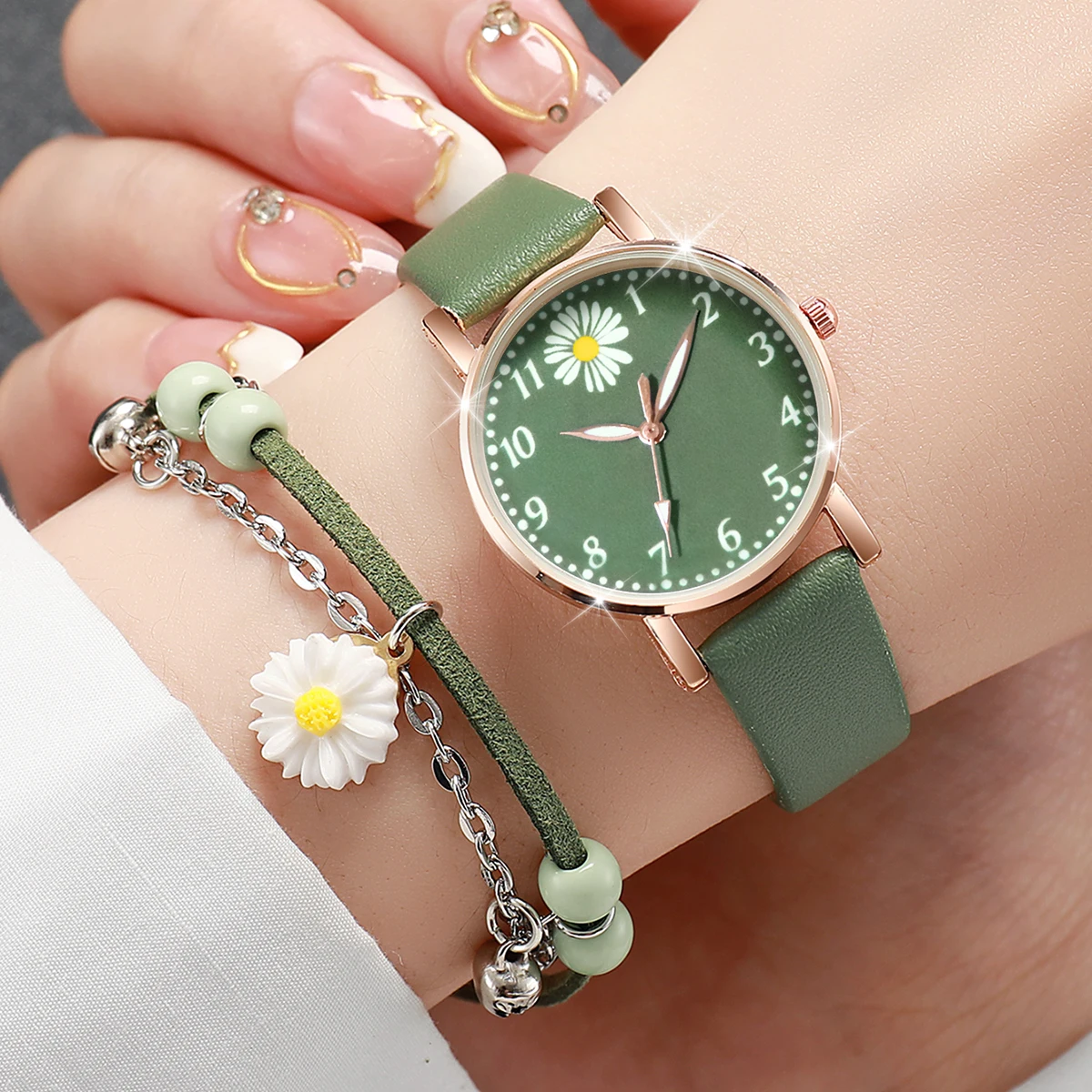 2PCS/Set Fashion Daisy Flower Women Watches Bracelet Set Casual Leather Band Quartz Watch（Without Box）