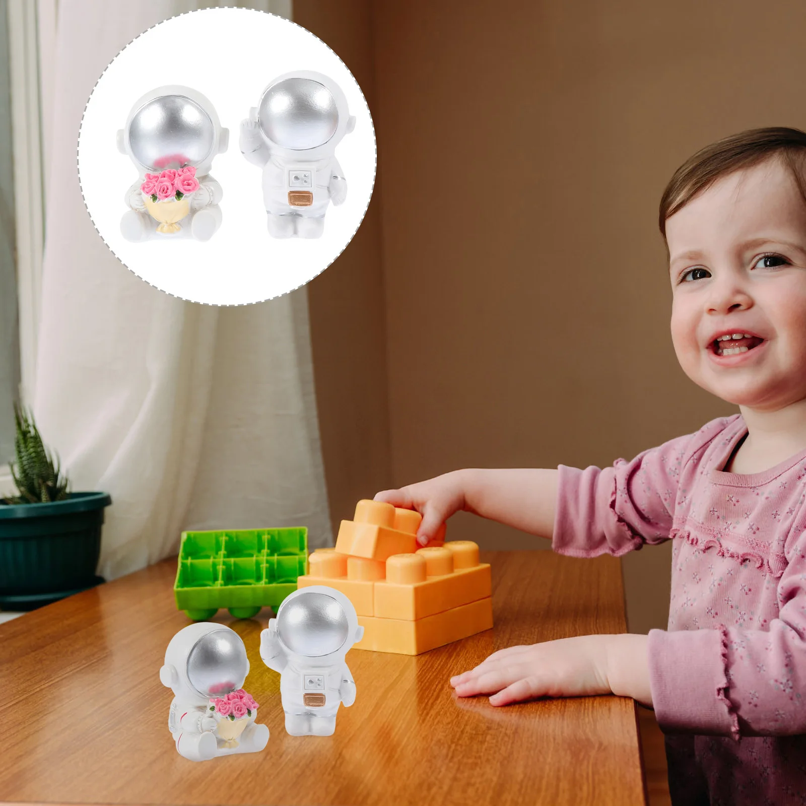 

2Pcs Mini Astronaut Desktop Resin Ornament Creative Home Office Study Space Decoration Astronaut Decor Resin Craft