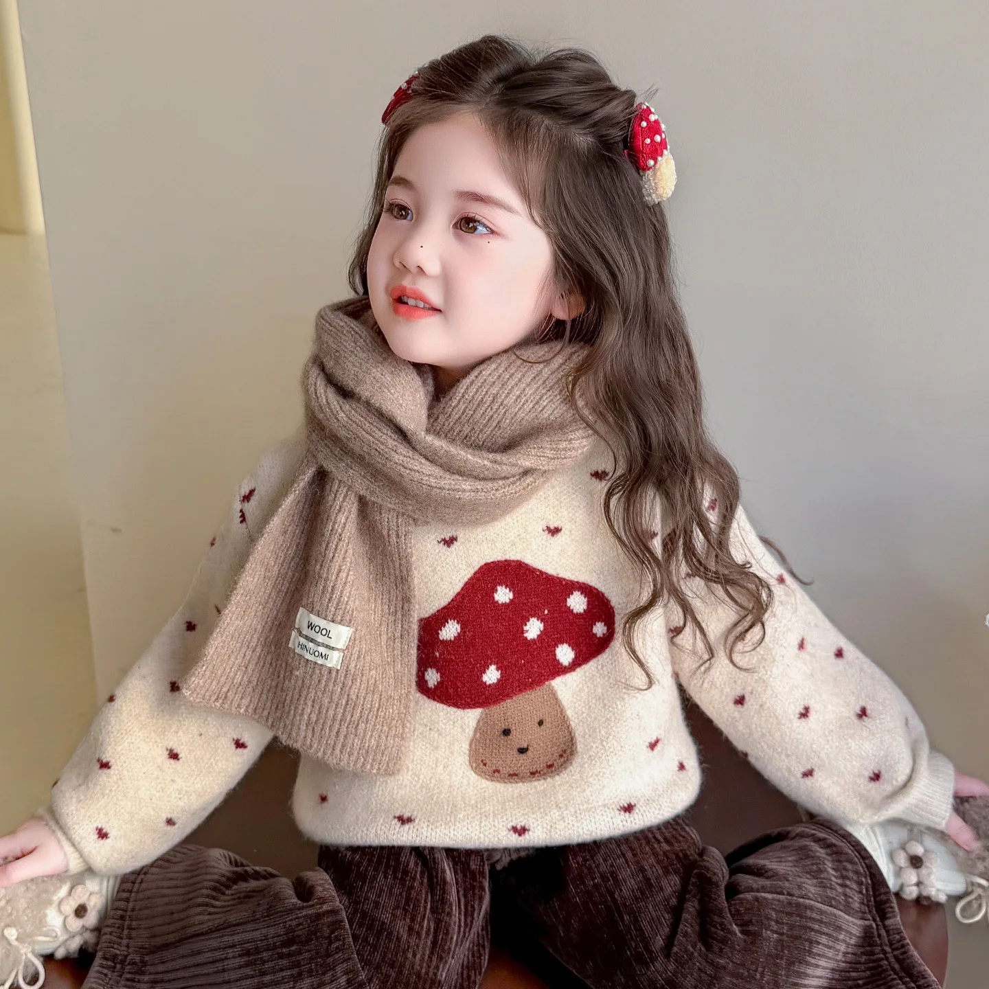 

2025 New Girls' Fleece Sweater Winter New Children's Stylish Base Sweater Kids' Clothing