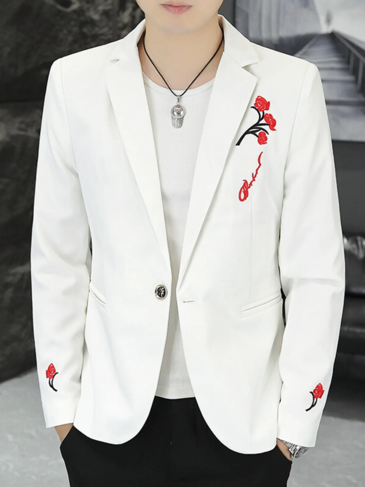 

Мужская приталенная куртка на весну-осень, однобортная, с вышивкой в виде цветов, из полиэфирного волокна, повседневная, молодежная, трендовая