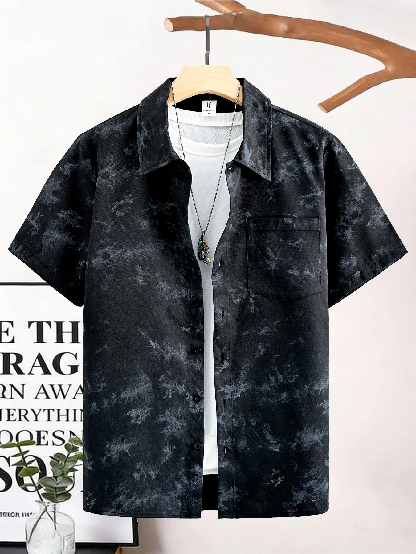 Men's Abstract Tie-Dye Ink Print Short-Sleeve Casual Shirt, Lightweight Loose-Fitting Shirt with a Turn-Down Collar, Street Fashion Versatile Short-Sleeve Top for Men
