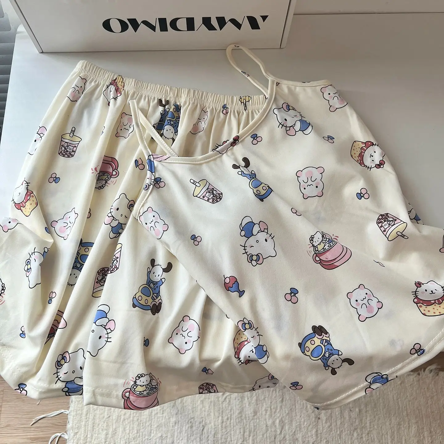 Hello Kitty Cat Sommer-Tanktop und Shorts mit BH-Polster, zweiteilige süße und süße Heimkleidung für kleine Mädchen