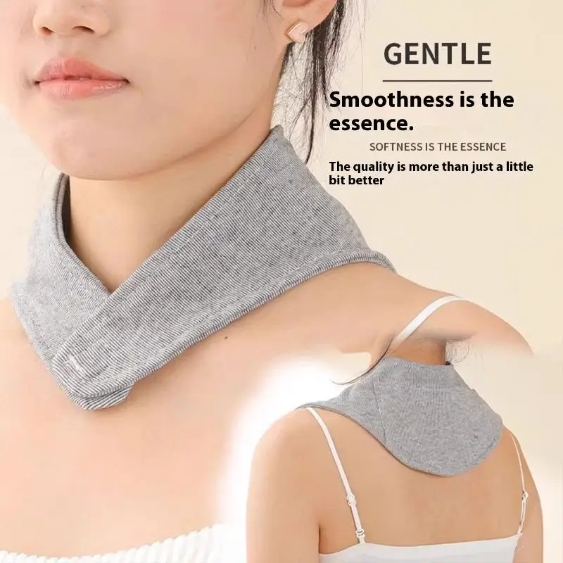 Soft Warm Scarf with Pocket - usage example