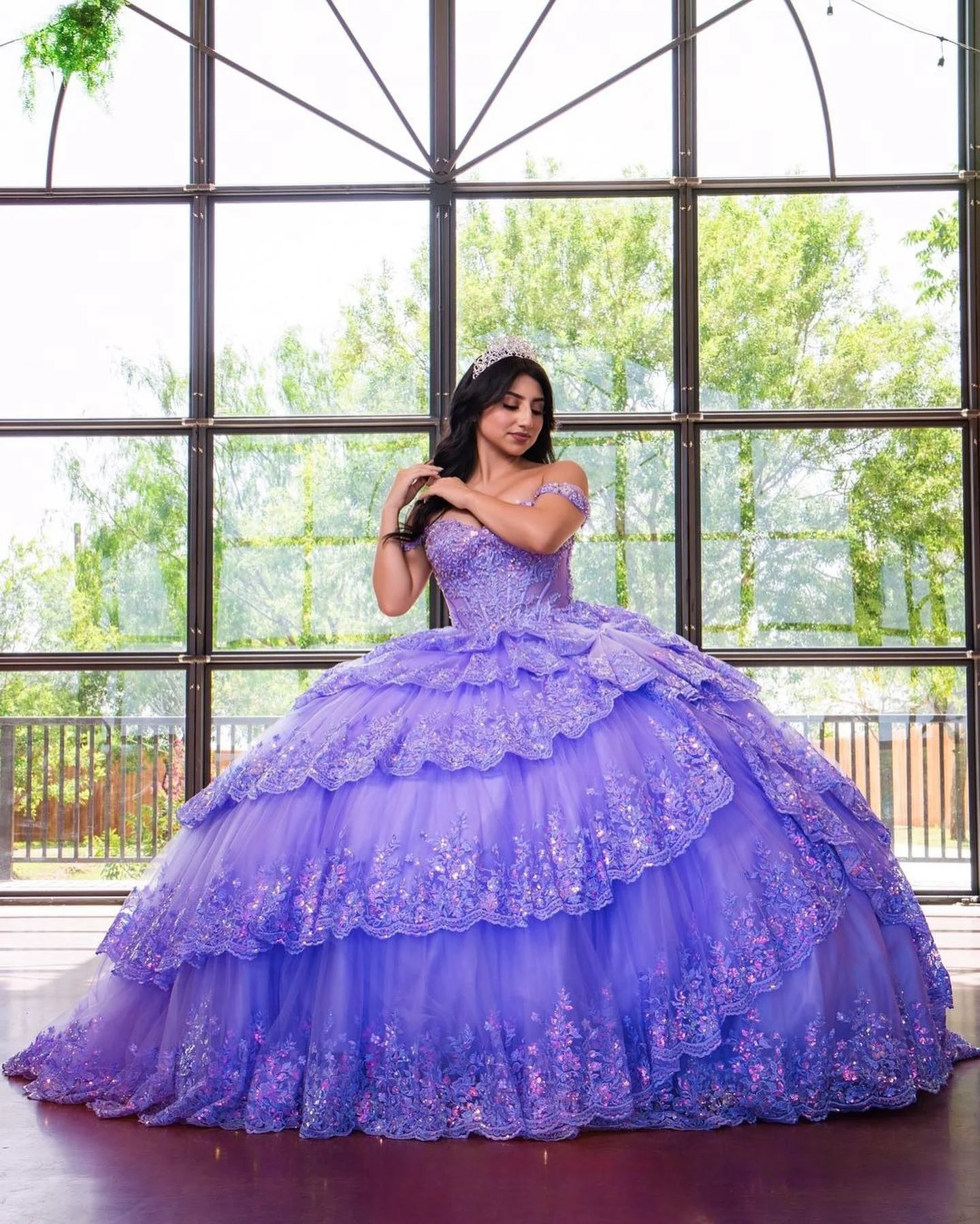 

Lilac Ball Gown Lace Appliques Quinceanera Dresses for Sweety 16 18 Off the Shoulder Corset Tiered Beading Formal Prom Gowns