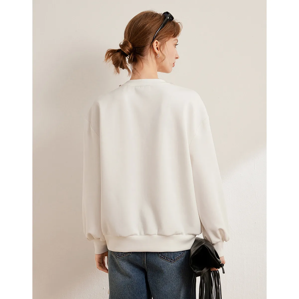 LOUIS YAO 2025 Fashionable Bow Decoration Spring Round Neck Loose Shoulder Sleeves Micro Elastic Long Sleeve Women's Hoodie