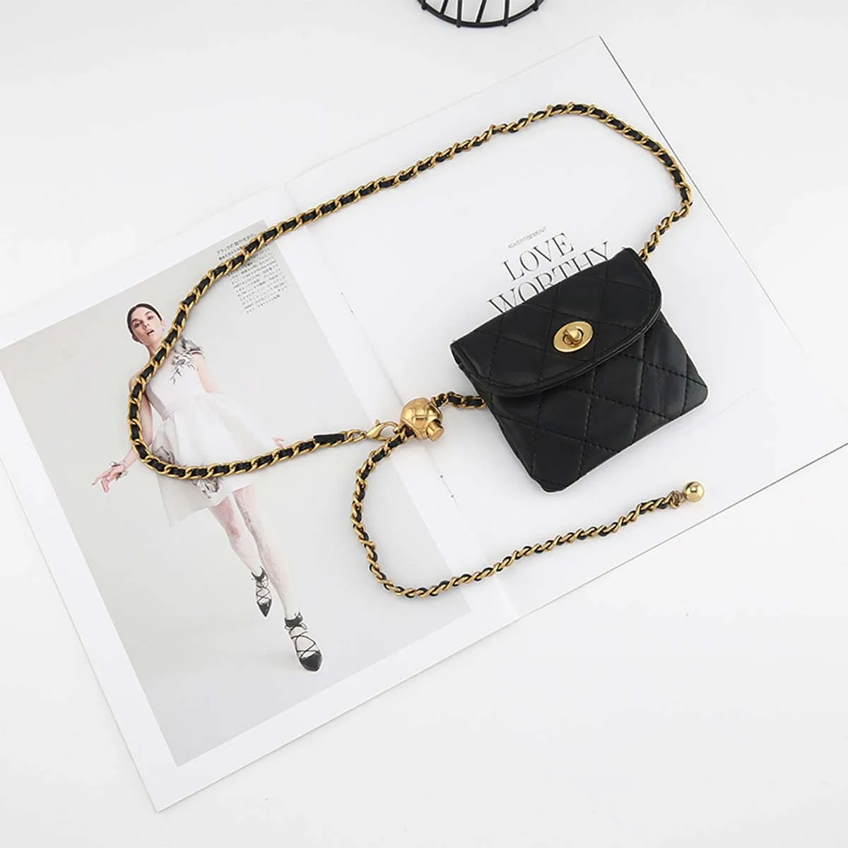 New Small Golden Ball Waist Chain Bag Female French Small Incense Wind Ringer Belt Bag Ins Mini Lightweight Chain Crossbody Bag