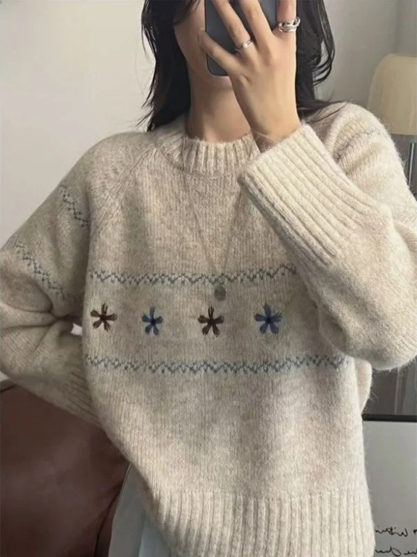 

Новый корейский женский вязаный свитер с круглым вырезом и цветочной вышивкой в стиле ретро, свободный крой, осенне-зимний, с длинными рукавами