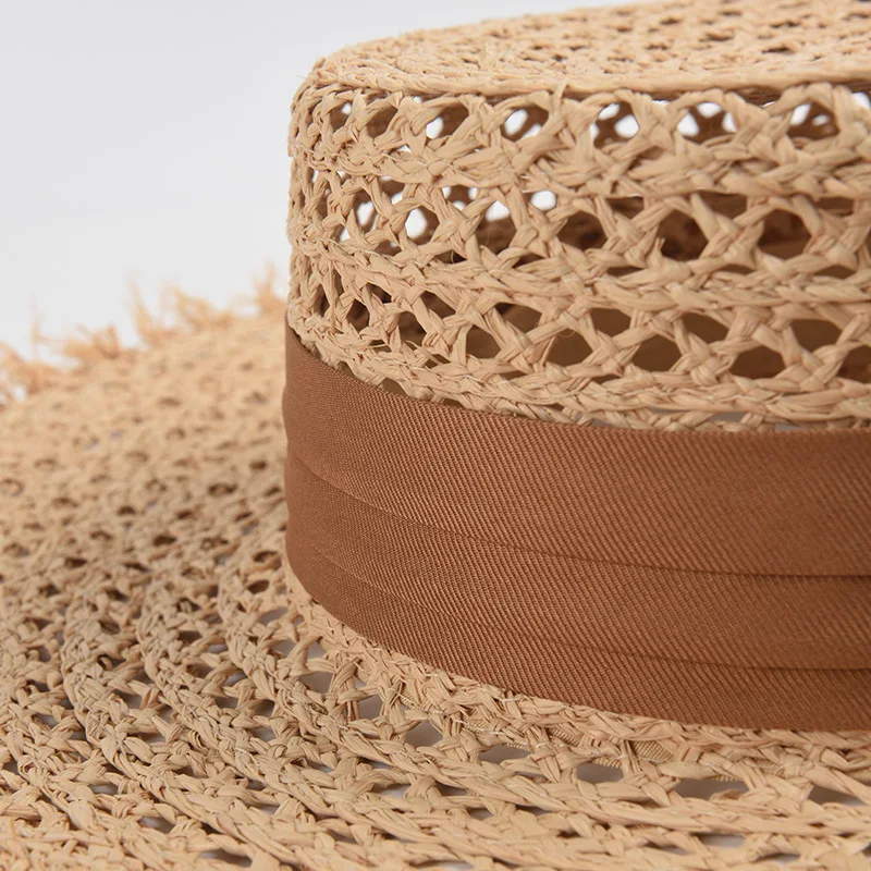 Fashionable Large Brim Raffia Sun Hat with Hollow Out for Women, Perfect for Beach and Vacation